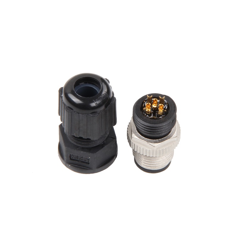 Eine Nahaufnahme eines GMM N2K Micro Field Fit Connector, Stecker getrennt mit sichtbaren Lötstellen